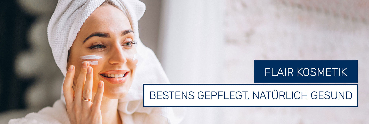 Foto Frau mit Handtuchturban und Creme im gesicht mit Titelmotto Flair Kosmetik bestens gepflegt, natürlich gesund